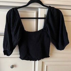 Puff sleeve top size small